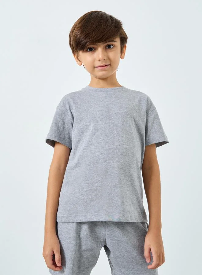 Styli Styli Boys Grey Solid T-Shirt and Shorts Set