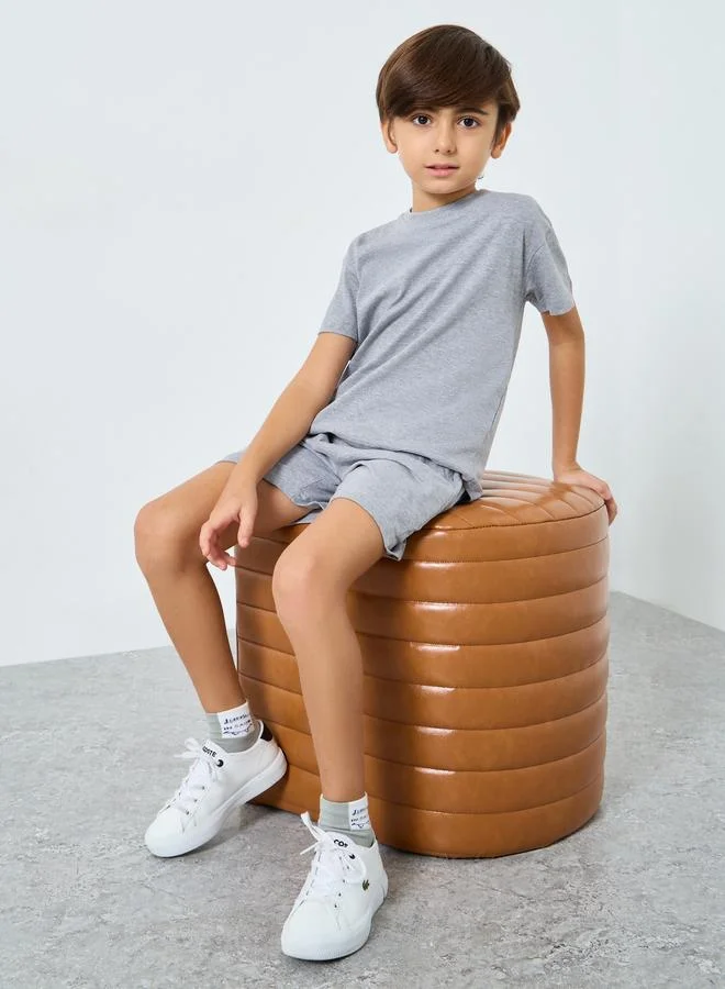 Styli Styli Boys Grey Solid T-Shirt and Shorts Set