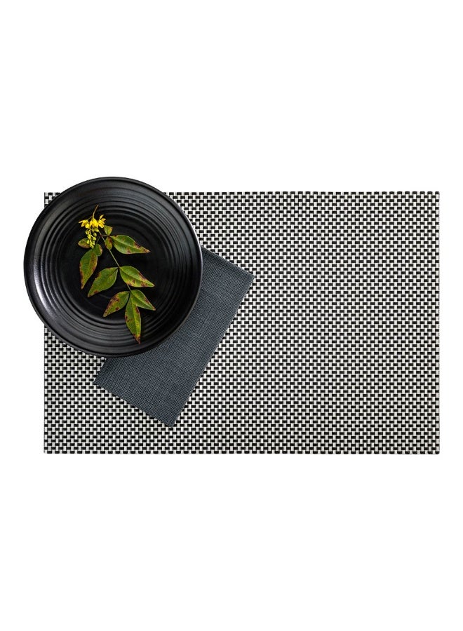 Restaurantware Amalfi 16 x 12 Inch Plastic Placemats, Set Of 6 Basketweave Outdoor Placemats - Heat Tolerant, No Stain, Black And White Vinyl Table Placemats, Waterproof, Easy To Clean - Image 2