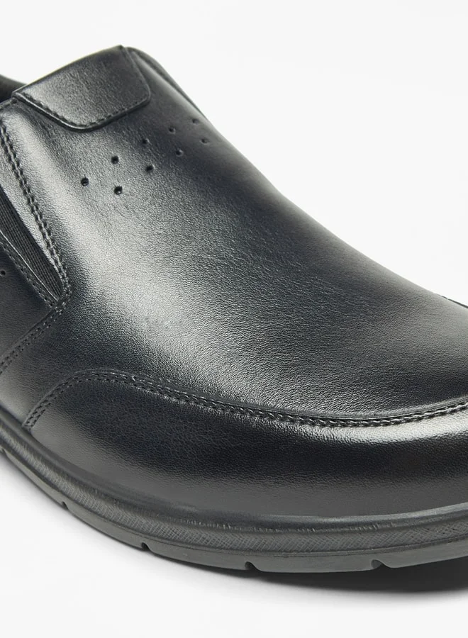 لو كونفورت Solid Slip-On Loafers with Perforated Detail