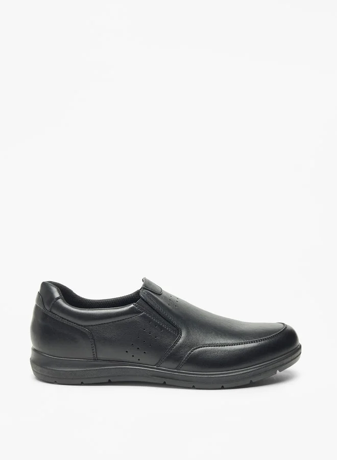 لو كونفورت Solid Slip-On Loafers with Perforated Detail