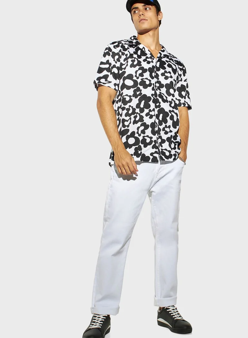 Iconic Floral Print Regular Fit Shirt