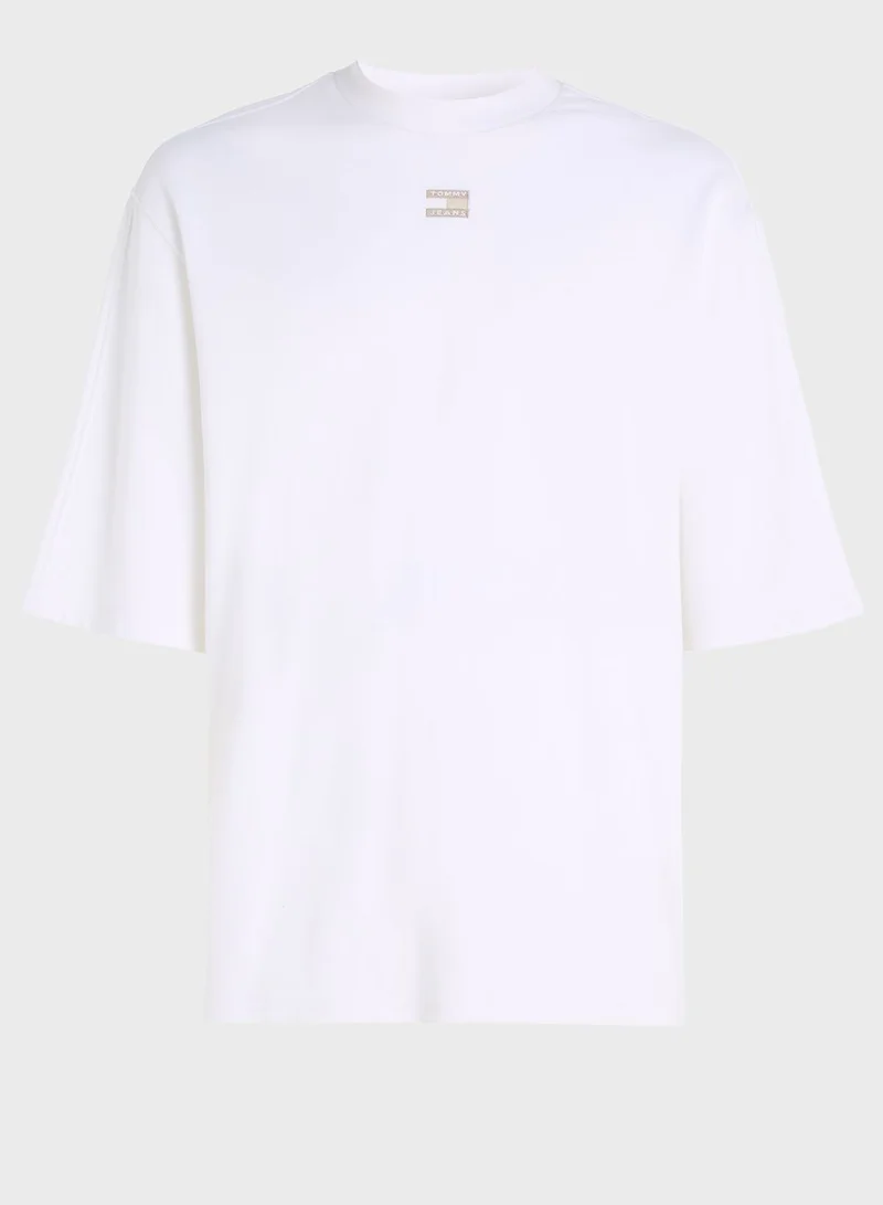 TOMMY JEANS Logo Crew Neck T-Shirt
