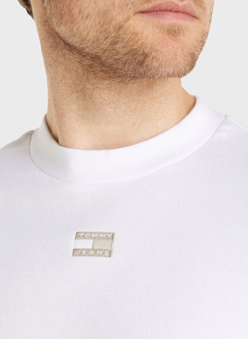 TOMMY JEANS Logo Crew Neck T-Shirt