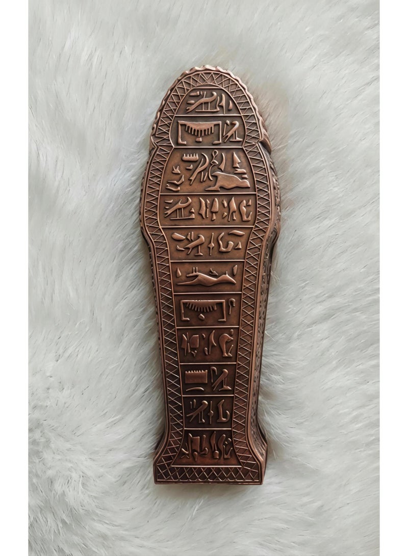 صندوق فرعوني مصري من الألياف الزجاجية مزين بالهيروغليفية والنحاس | صندوق تخزين مزخرف، مرصع بأحجار كريمة حمراء، إغلاق مغناطيسي، بطانة داخلية مخملية، نقوش هيروغليفية - Image 2