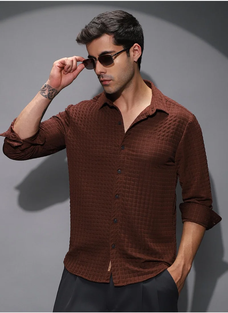 كامبوس سوترا Men's Chocolate Brown Cube-Textured Shirt For Casual Wear | Spread Collar | Long Cuffed Sleeves | Button Closure | Shirt Shirt Crafted With Comfort Fit For Everyday Wear