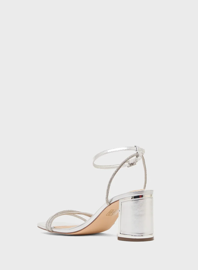 ترافل من نمشي Low Heeled Sandal