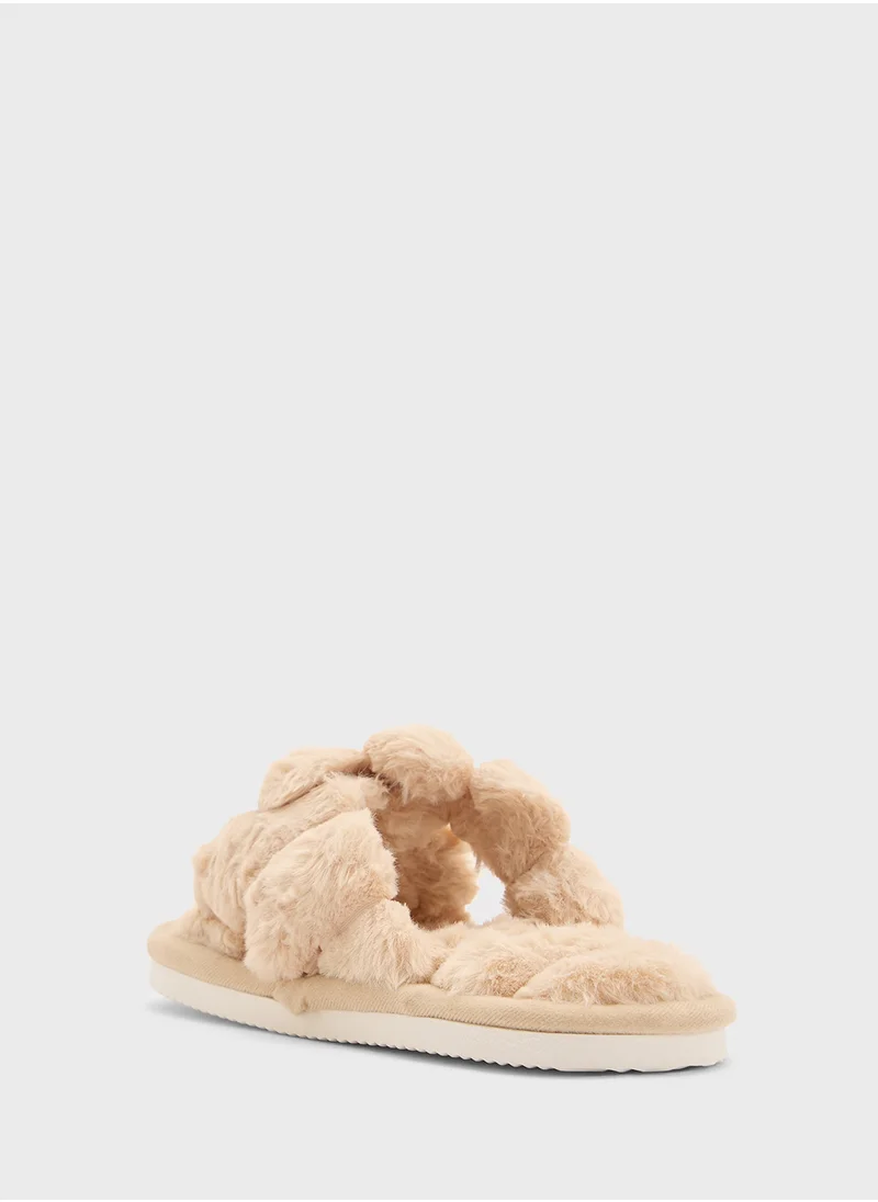 جينجر Crossover Strap Bedroom Slipper