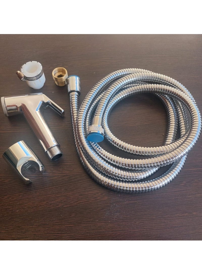 Shams An external bidet with a 1.5-meter hose that can withstand water pressure even when the water motor code 200 is running. It can be used with more than one water chest, making it the first choice for travel. - Image 2