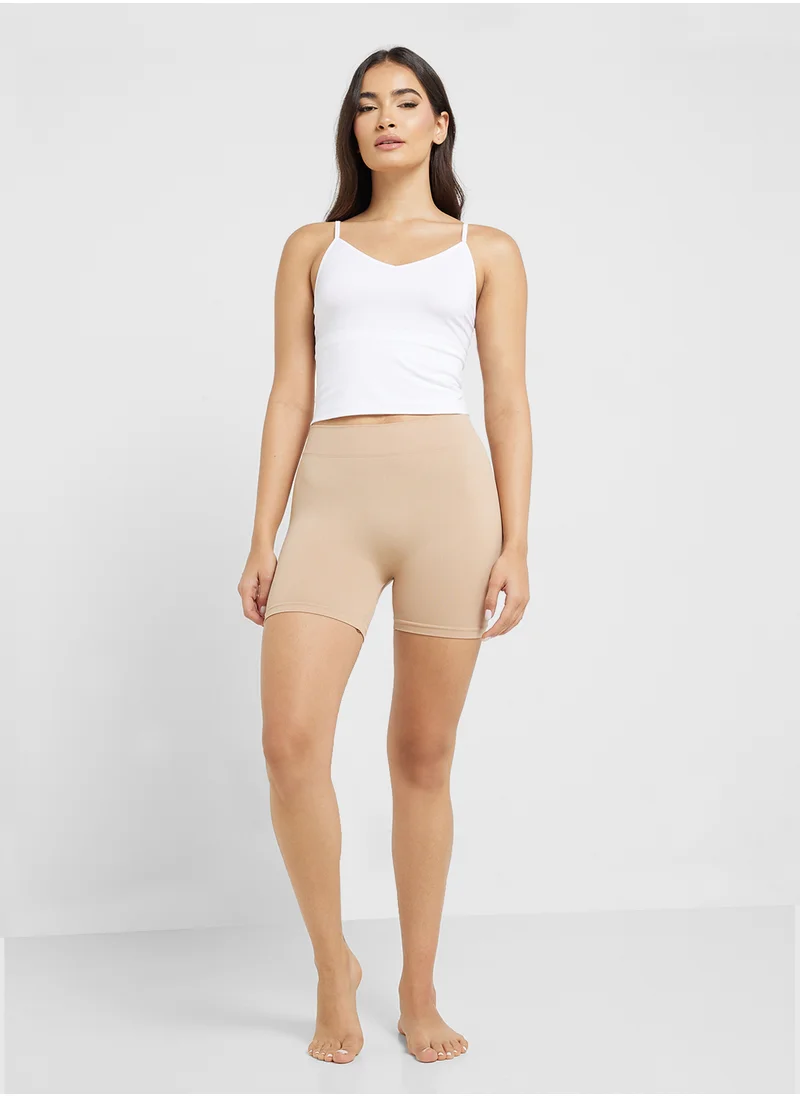 فيرو مودا Core Sculpt Mid Rise Shorts