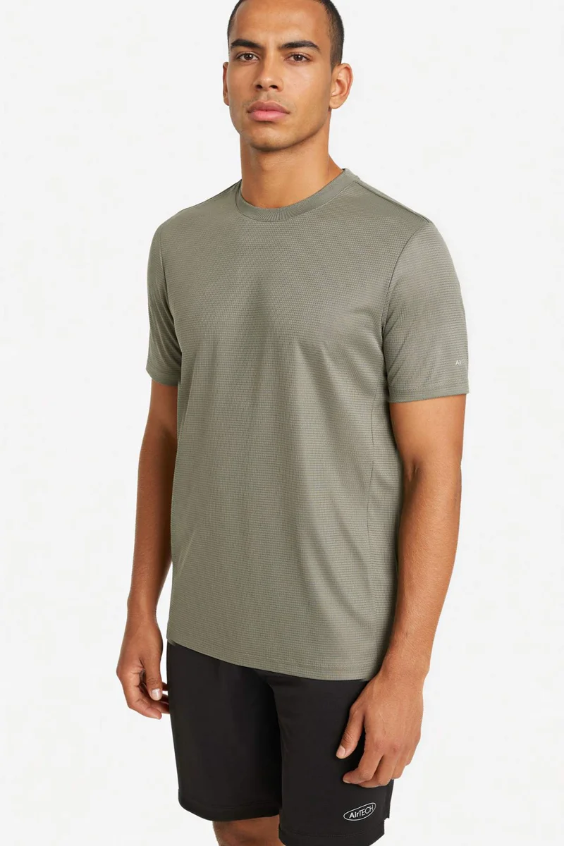 ديفاكتو Slim Fit Crew Neck Printed Sports T-Shirt