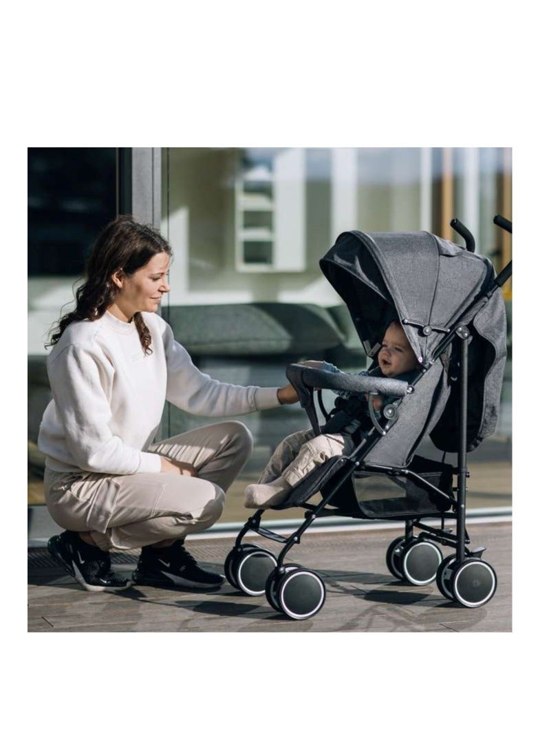 شيكو عربة أطفال شيكو عكاز جراي بتبطين دبل لراحه الطفل أثناء الجلوس والنوم وبها سله تخزين لاساسيات الطفل أثناء الرحلة - Image 4