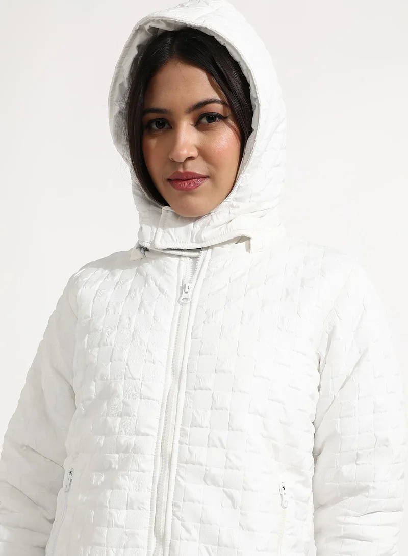 Campus Sutra Women's Powder White Buffallo Check Quilted Puffer Jacket