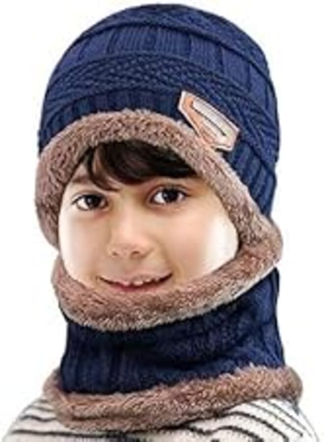 Get Ready for Winter in Style! get a stunning winter set that includes a trendy ice cap and a premium neckpiece - a warm and unique experience for everyone!