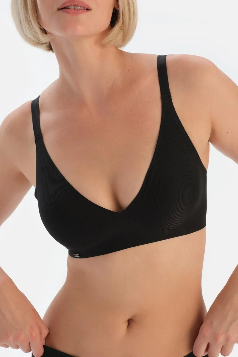 dagi Black 1123KC Seamless Non-wired Bra