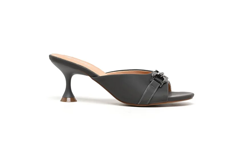 Cuple open-toe heeled mules