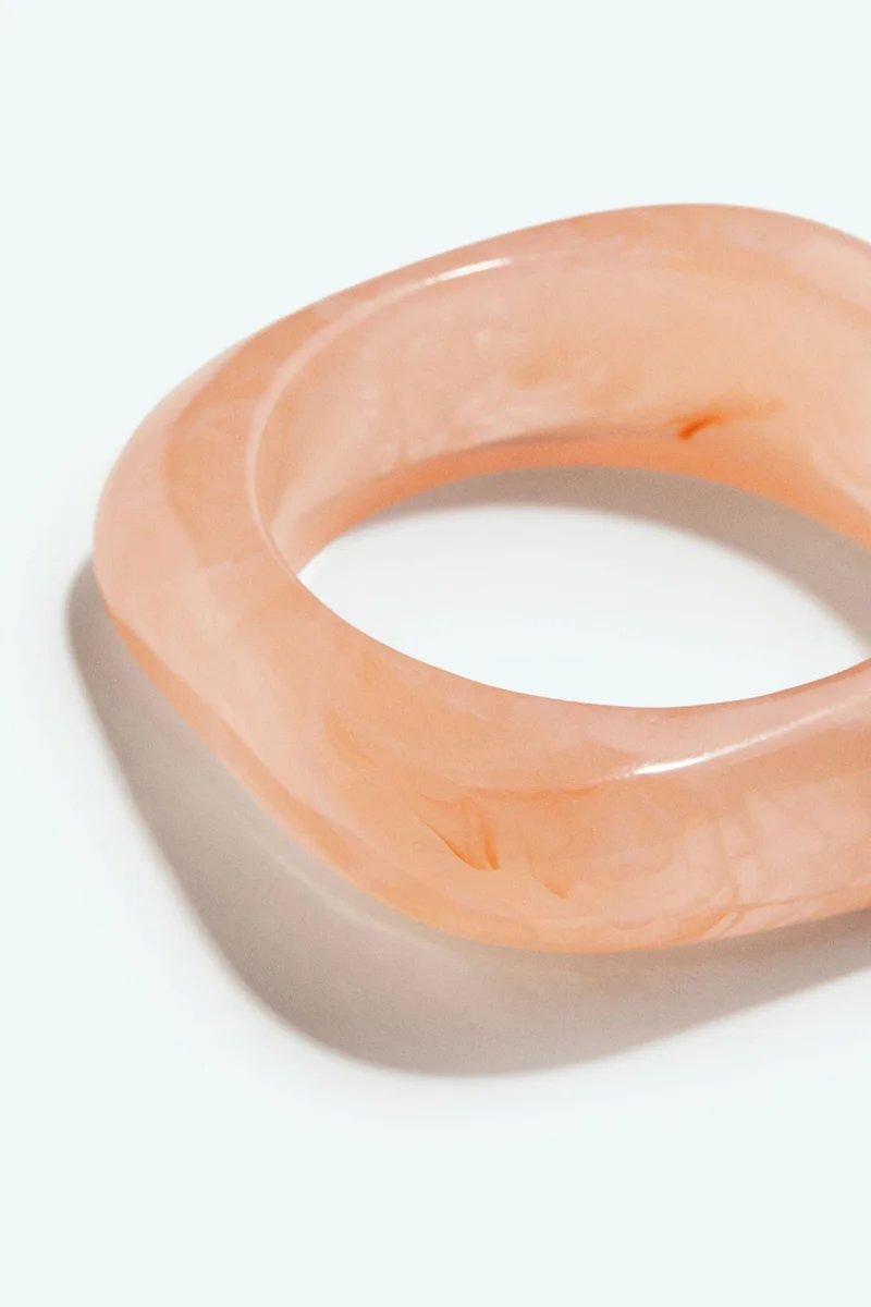 اتش اند ام إسوارة بتصميم سميك