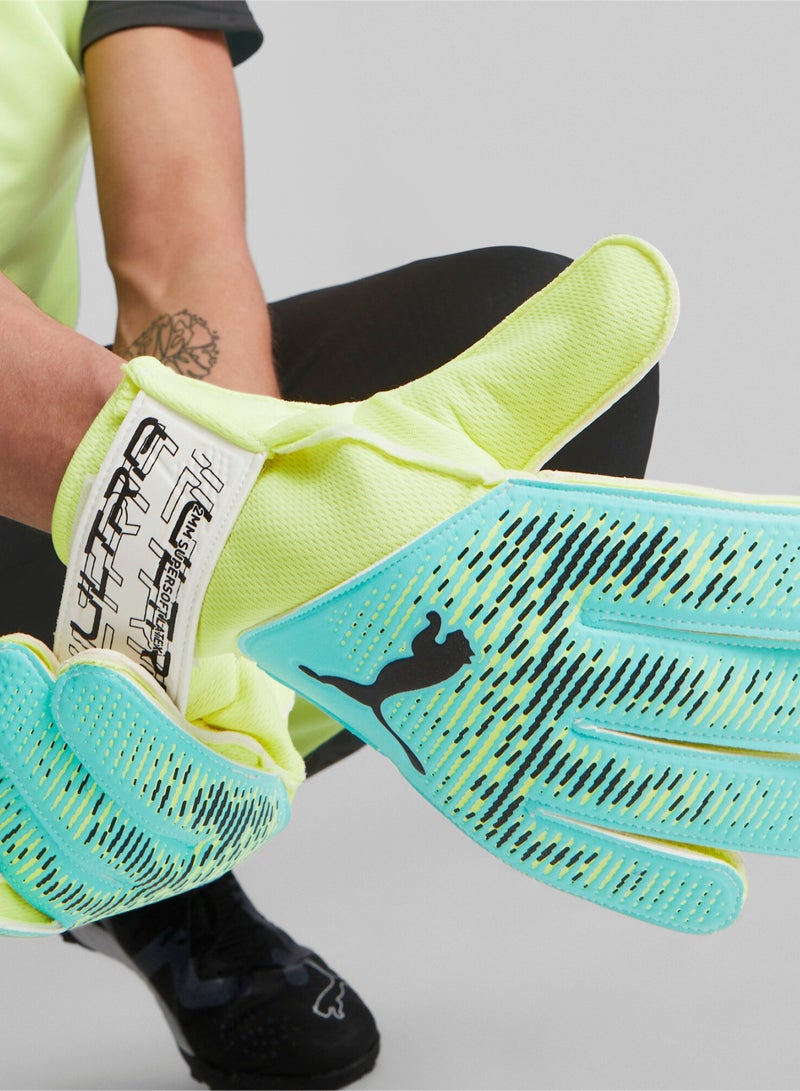 PUMA ULTRA Grip 4 RC Goalkeeper Gloves - Image 2