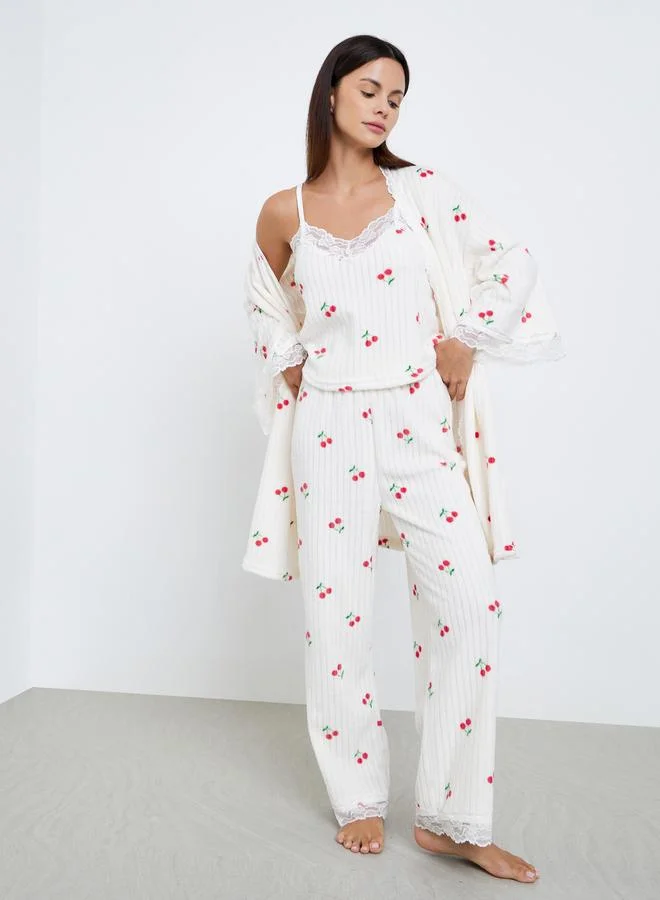 ستايلي طقم 3 قطع - بلوزة كامي بحواف دانتيل وبنطال مع روب