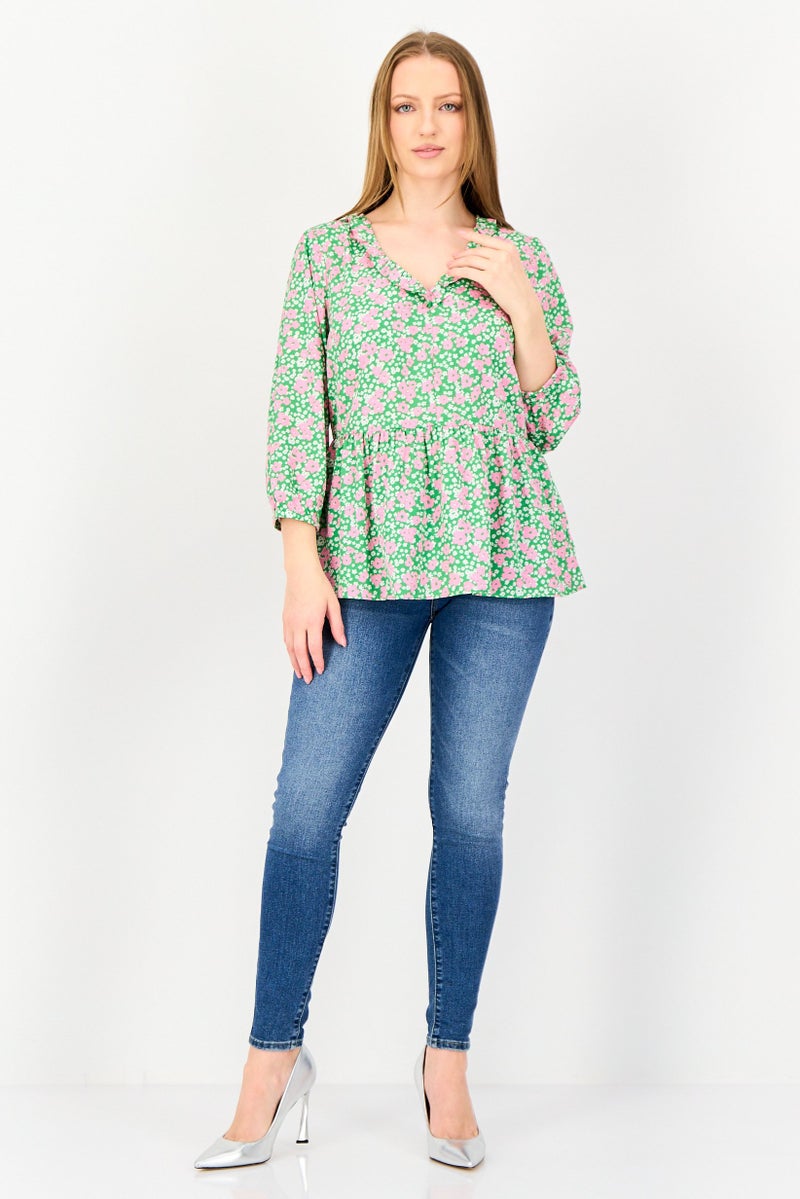 VERO MODA بلوزة نسائية بأكمام طويلة مزينة بطبعة زهور من فيرو مودا، متعددة الألوان، ذات ياقة على شكل V - Image 4