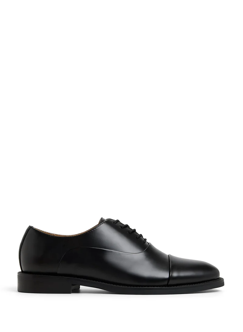 CALL IT SPRING Calloway Formal Lace Ups