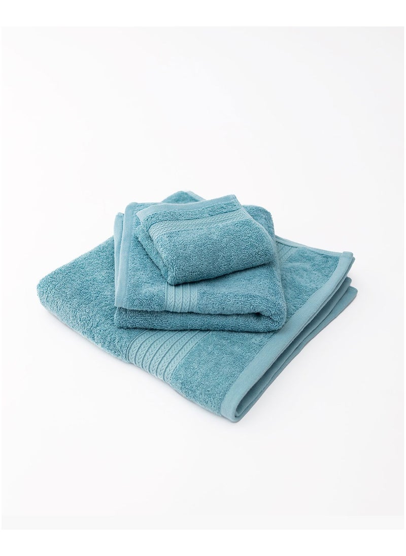 More cottons  مجموعة فوط قطن مصرى 3 قطع (1 يد-1 وجه -1 بشكير) ازرق  - Image 3