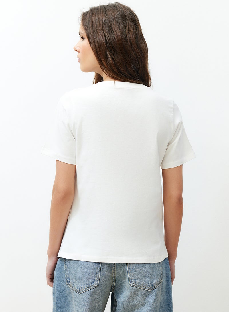 trendyol Ecru Front Pleat Detailed Regular/Normal Fit Crew Neck Knitted Blouse Twoss24Bz00302 - Image 5