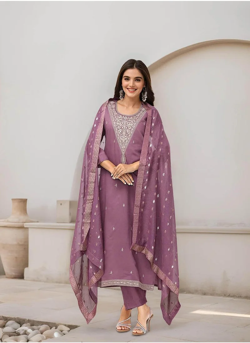 ISHIN Women PURPLE 3 pcs Kurta set with Dupatta