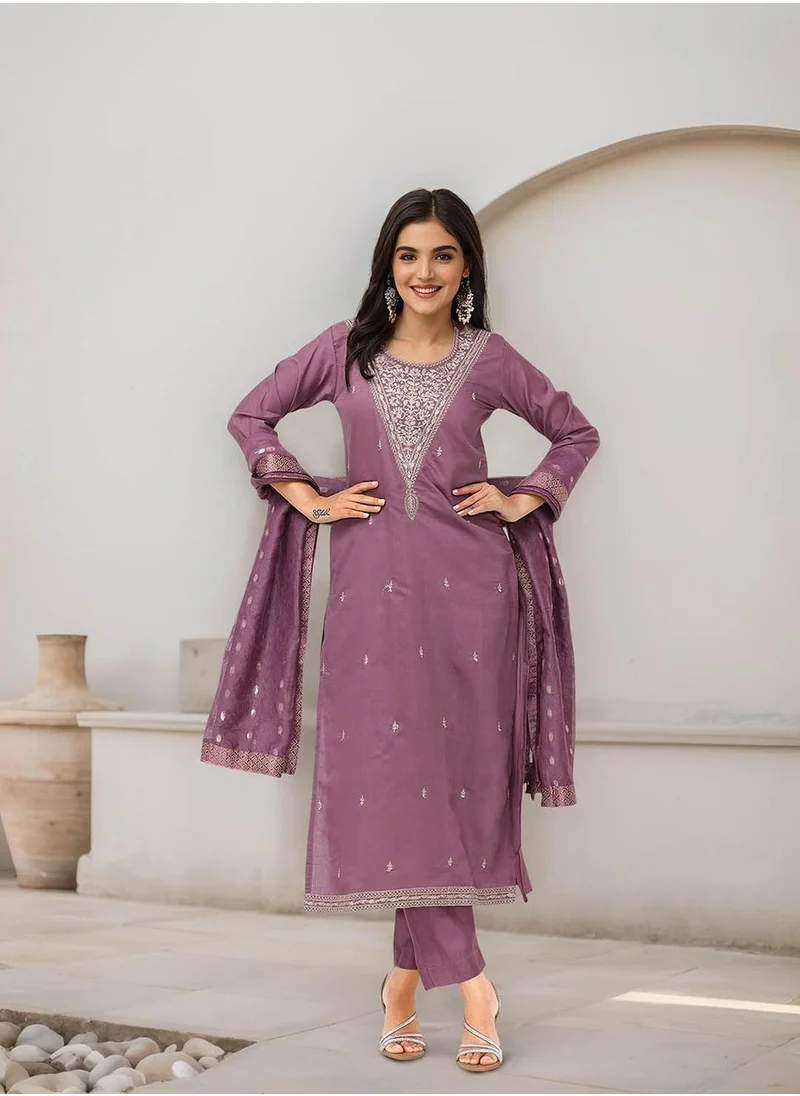 ISHIN Women PURPLE 3 pcs Kurta set with Dupatta