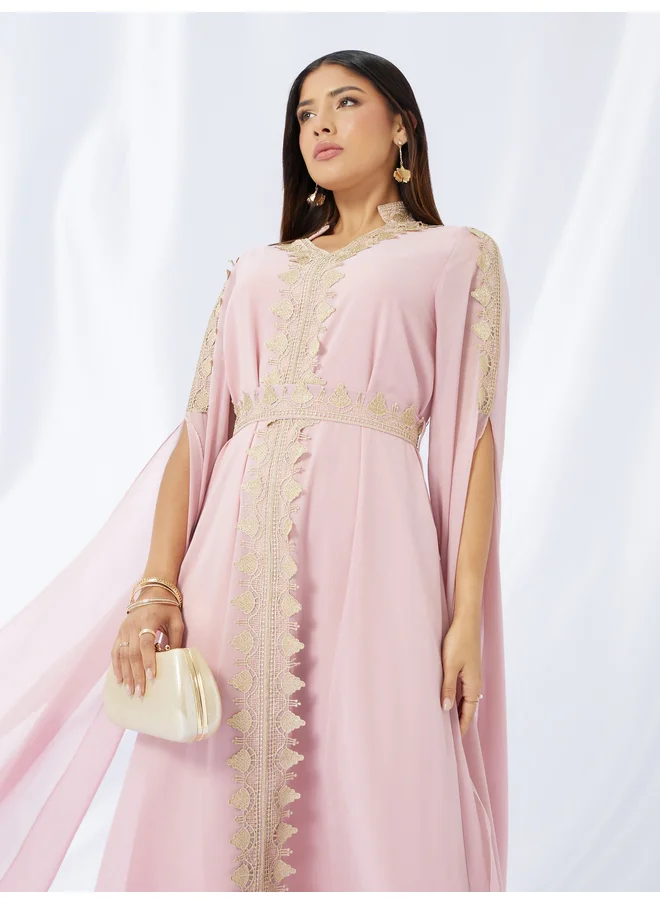 أميرة Amirah Lace Detail Slit Sleeves Kaftan with Fabric Belt