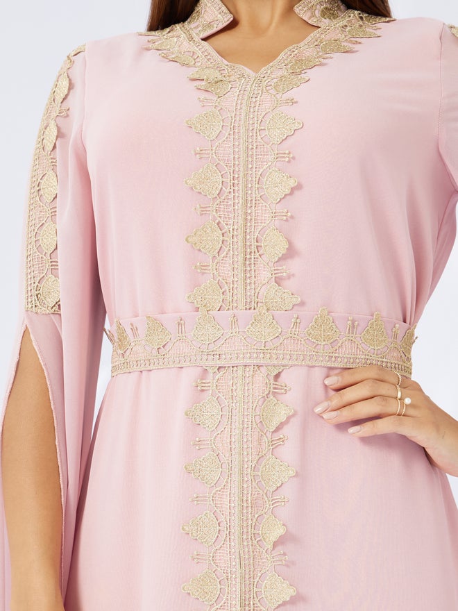 Styli Amirah Lace Detail Slit Sleeves Kaftan with Fabric Belt  - Image 4
