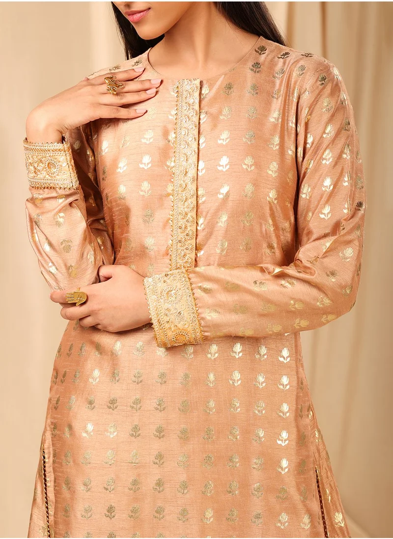 masaba Embroidered Side Slit Kurti