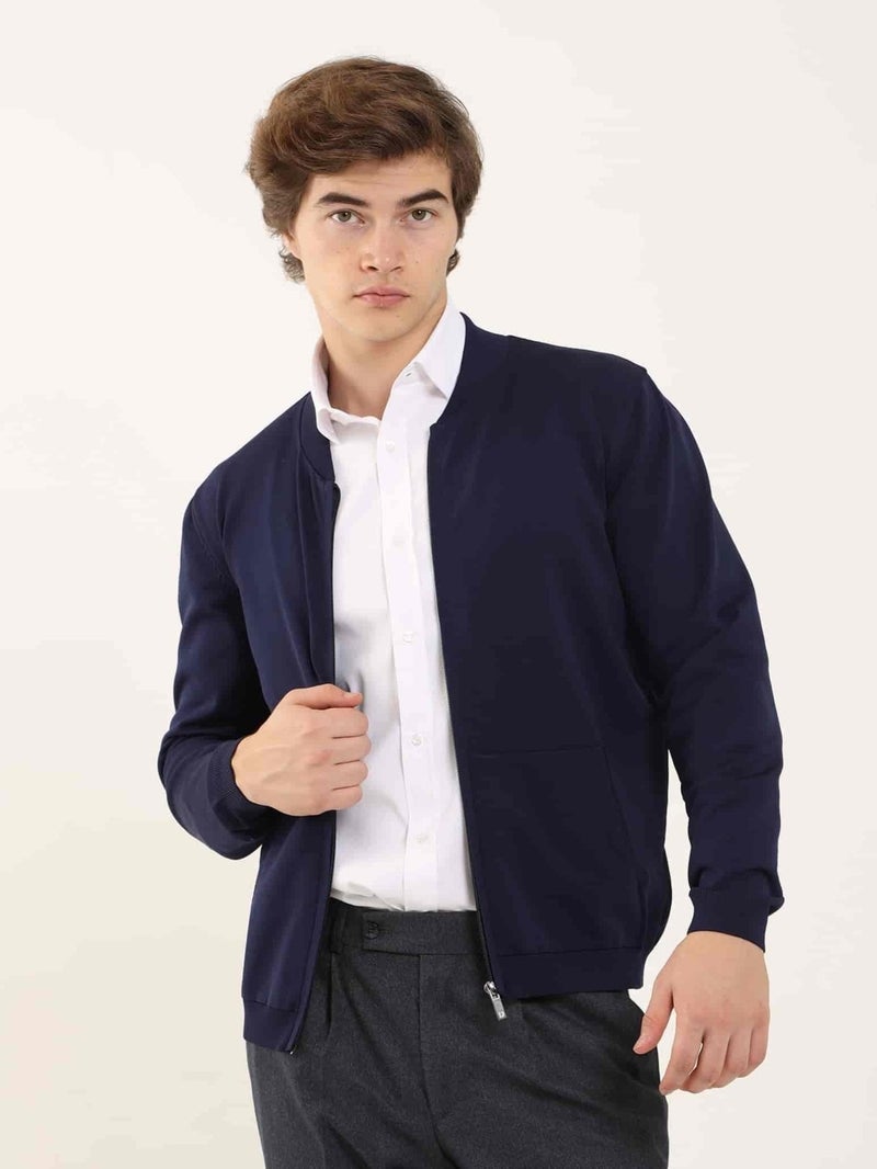 Dufy سويتر رجالي بومبر بقلنسوة بسيط Slim Fit باللون الأزرق البحري - 96347  - Image 4