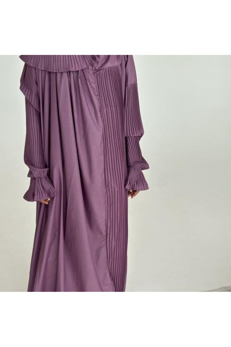 A very soft and comfortable one-piece prayer shawl that includes a scarf and covers the entire body in a one-size-fits-all, wide-fitting size.