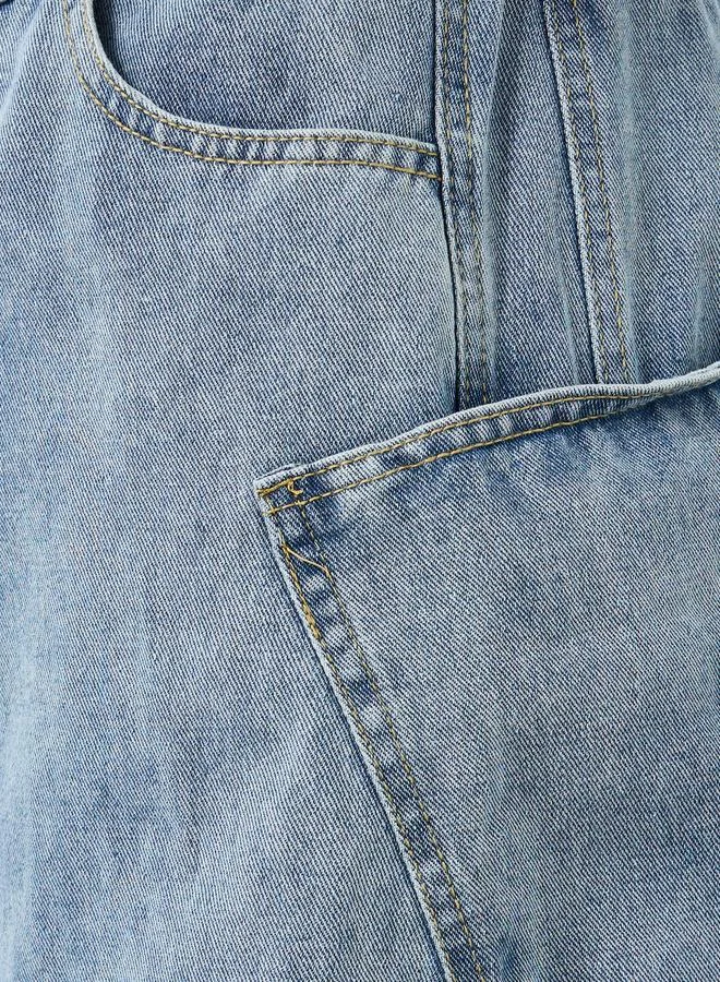 Styli Styli Men Cloud Wash Relaxed Fit Panelled Jeans