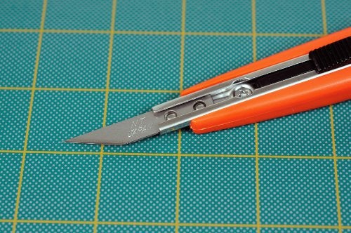 NT Cutter Multi-Use Plastic Cutter with Plastic Cutting Blade and Precision Knife Blade, 1 Cutter (M-500P) - Image 4