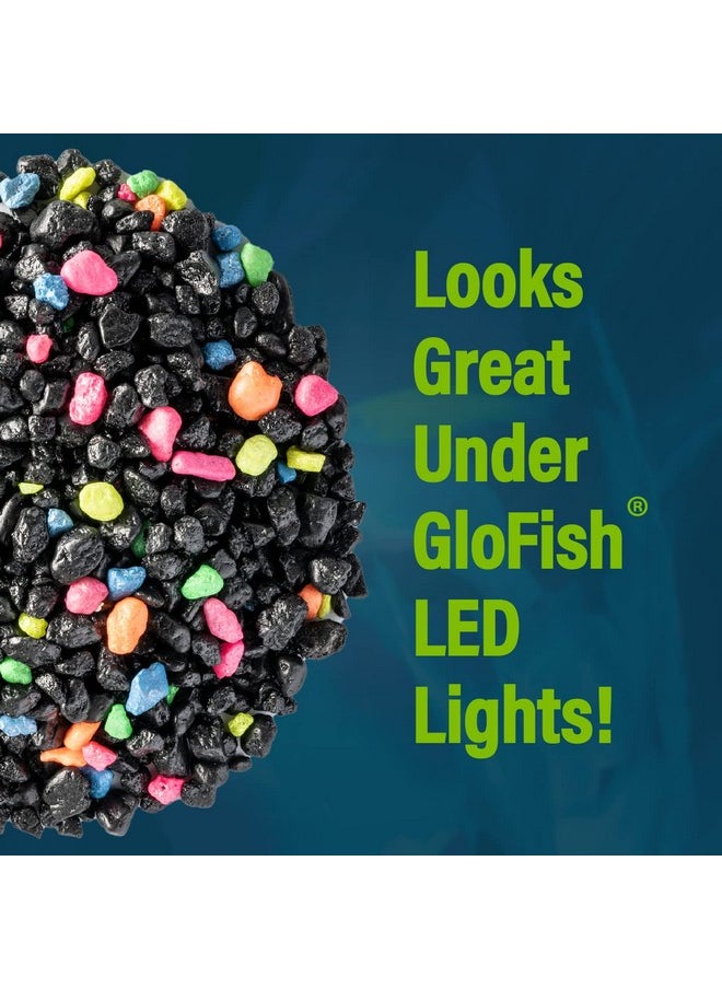 جلو فيش حصى حوض السمك من GloFish، حصى حوض السمك، أسود مع لمسات فلورية، مُكمل لأحواض GloFish، كيس بوزن 5 أرطال  - Image 5