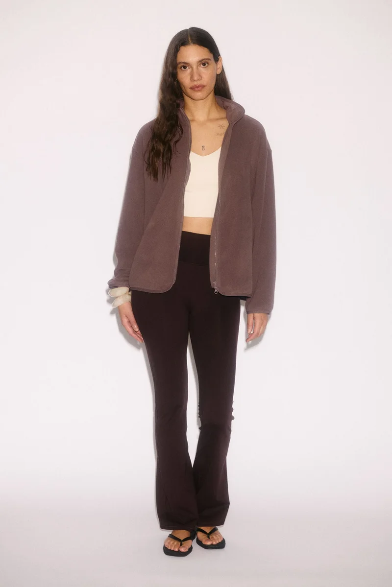 اتش اند ام جاكيت رياضي من الفليس بقصة عادية