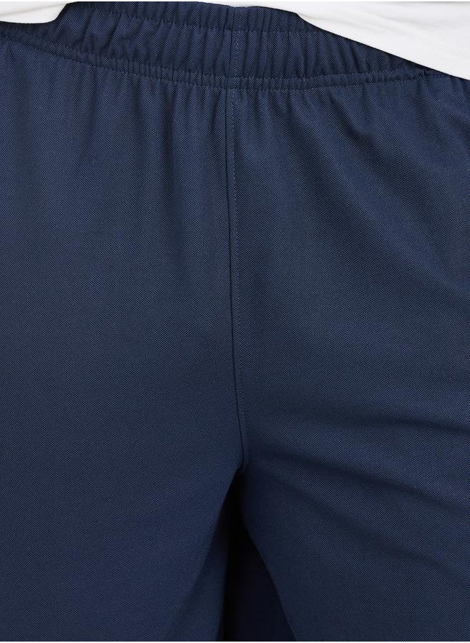 Styli - شورت تدريب كبير الحجم مصنوع من نسيج مايكرو بيكيه وشعار عاكس - Image 1