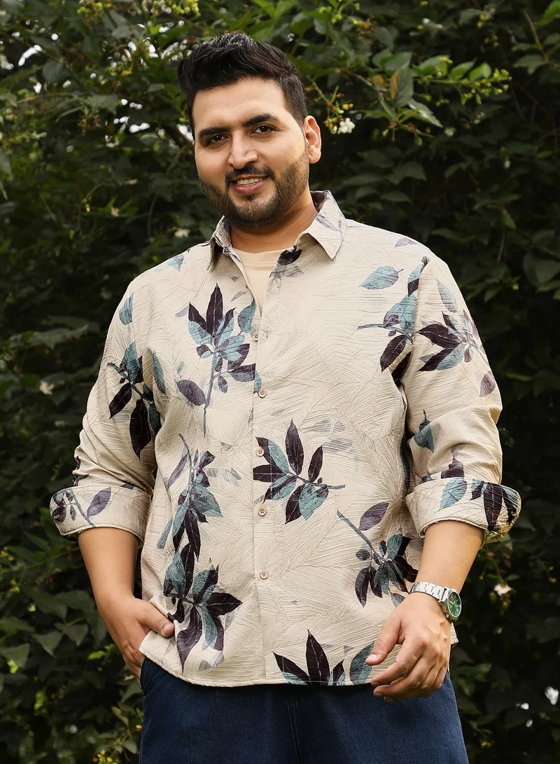 انستافاب بلس قميص رجالي مطبوع بأوراق خضراء وبيج بياقة ممتدة وأكمام طويلة