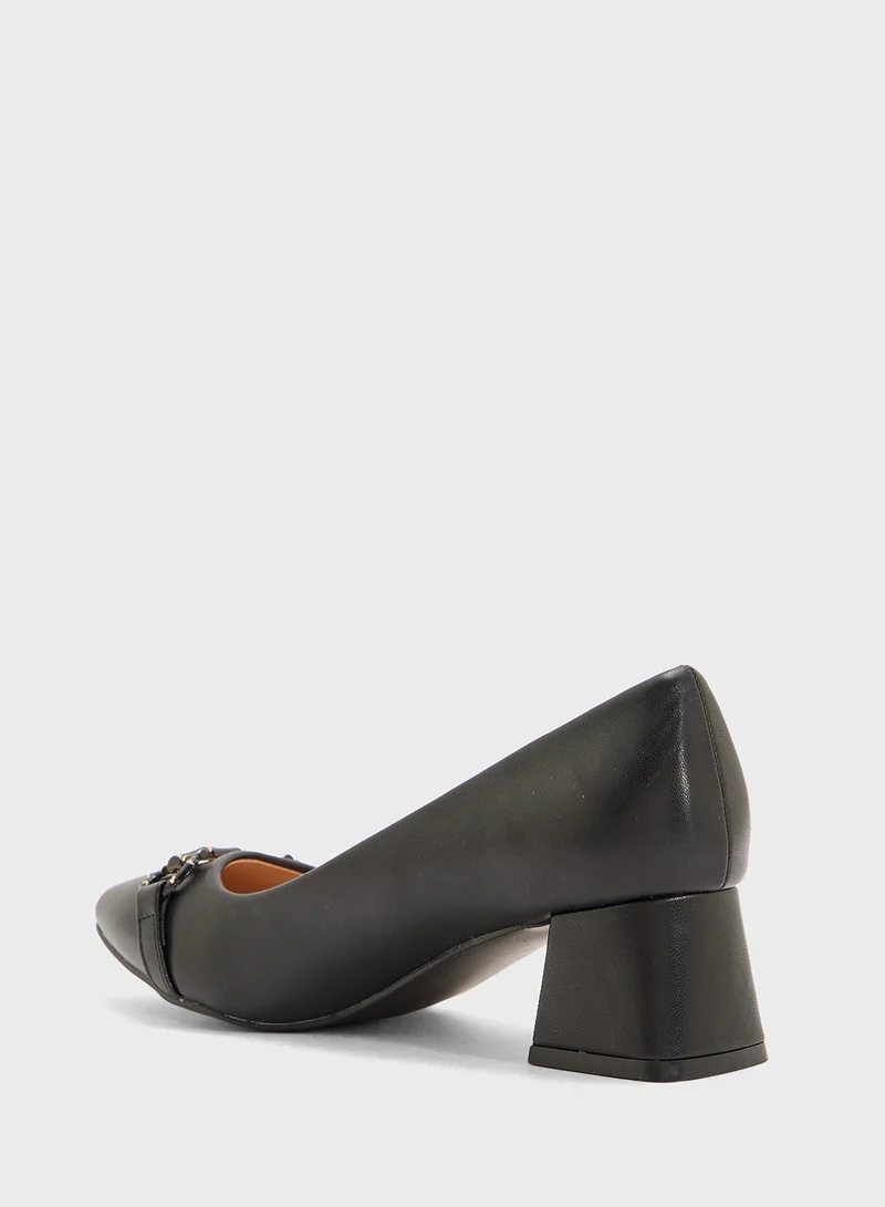 BR Block Heeled Pointed Pump