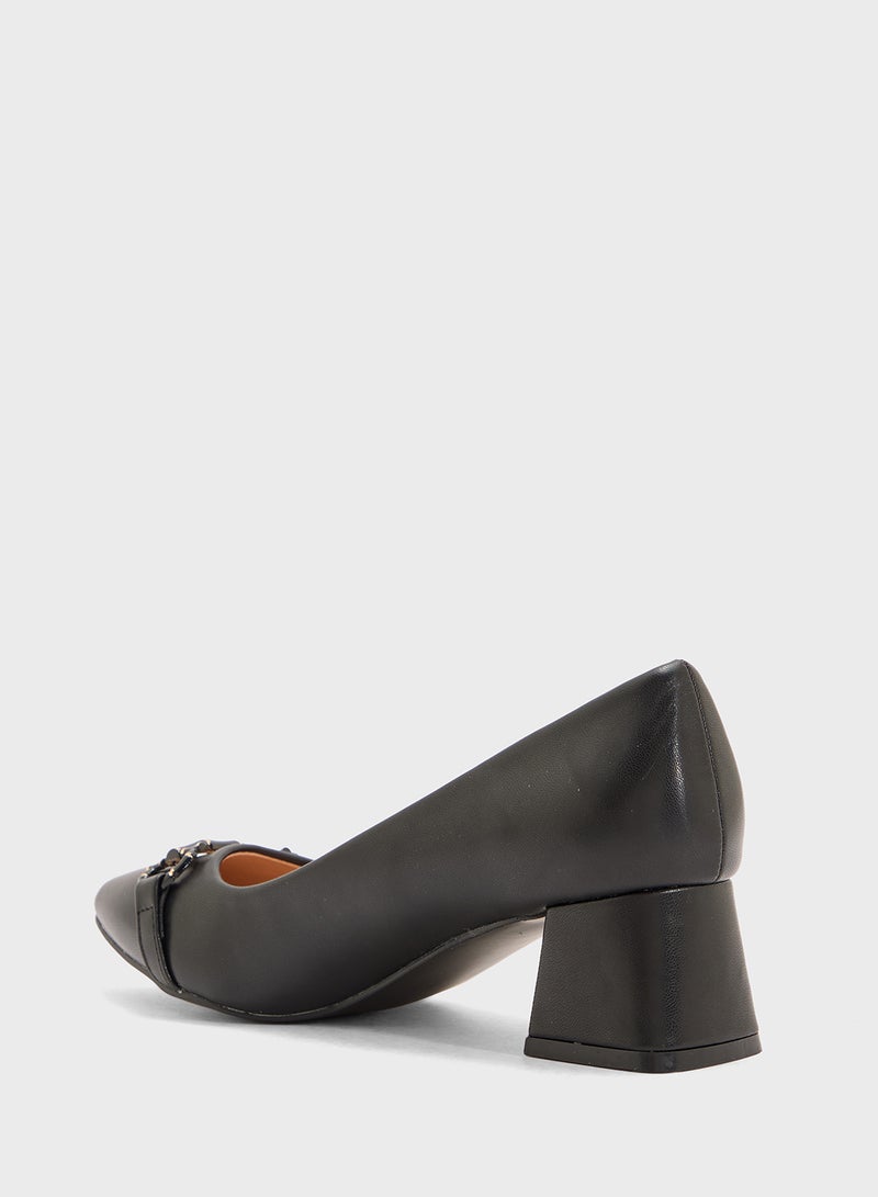 BR Block Heeled Pointed Pump  - Image 3
