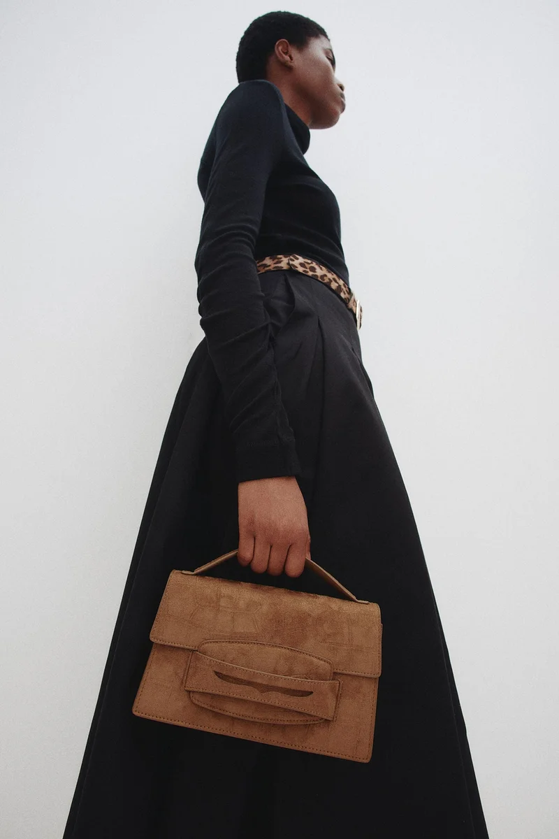 اتش اند ام حقيبة كروس بودي