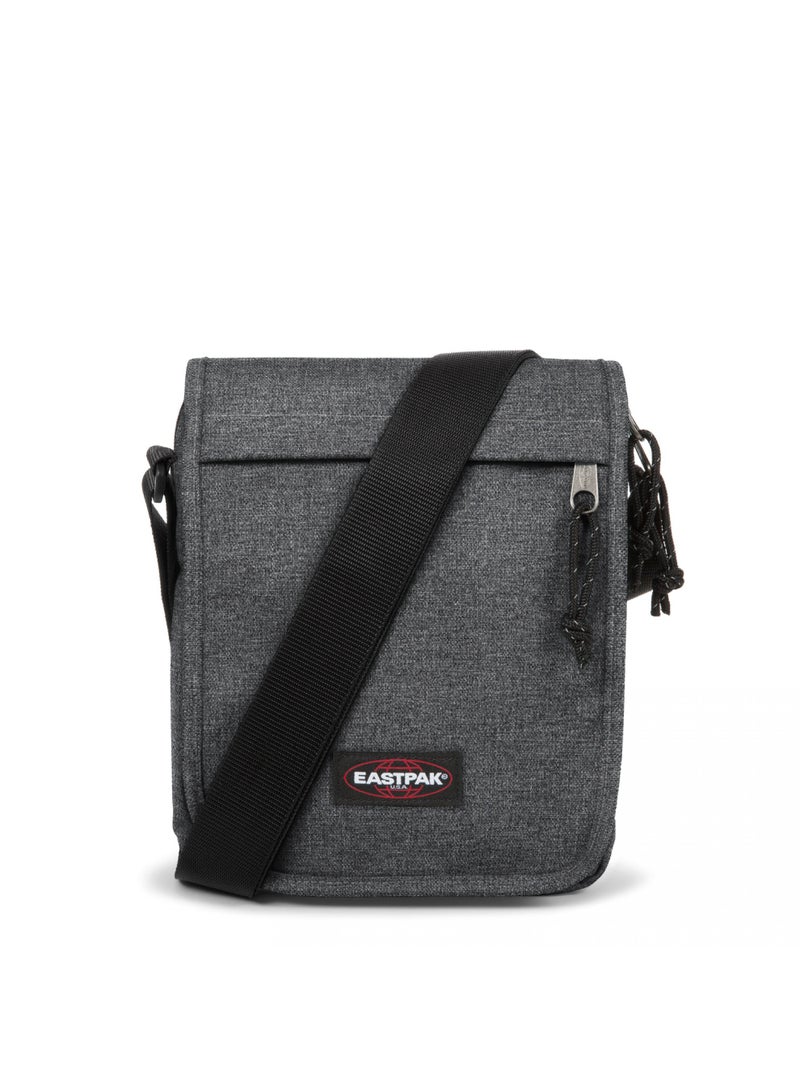 ايستباك حقيبة كتف فليكس كروس بودي من الدنيم الأسود - Image 1