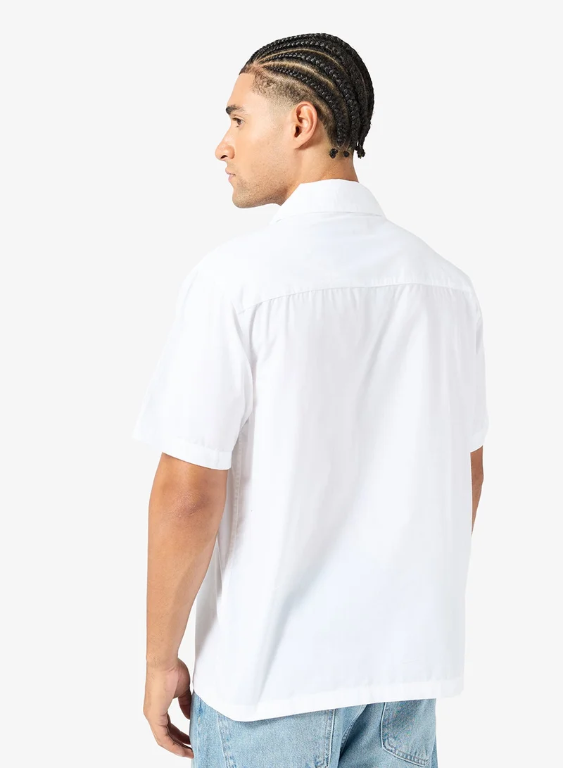 سفنتي فايف قميص بقصة كلاسيكية