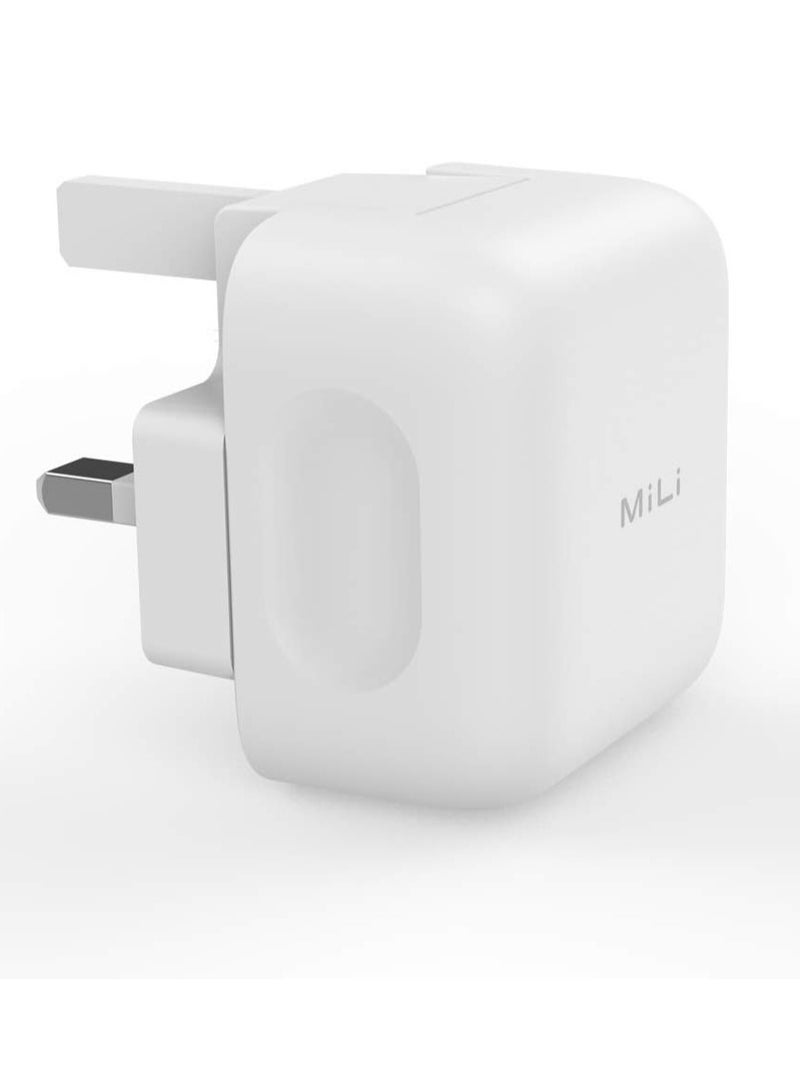 ميلى شاحن حائط MiLi بقدرة 30 واط يحتوي على منافذ مزدوجة (Type-C و USB-A) مع مقابس سفر قابلة للتبديل لتناسب مختلف المعايير الدولية (AU، EU، UK). - Image 1