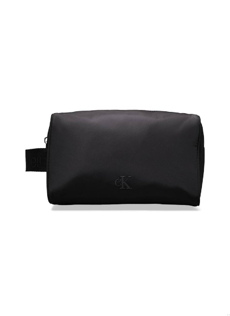 Calvin Klein Jeans Men's Wash Bag, Black - Recycled Polyester  - Image 1