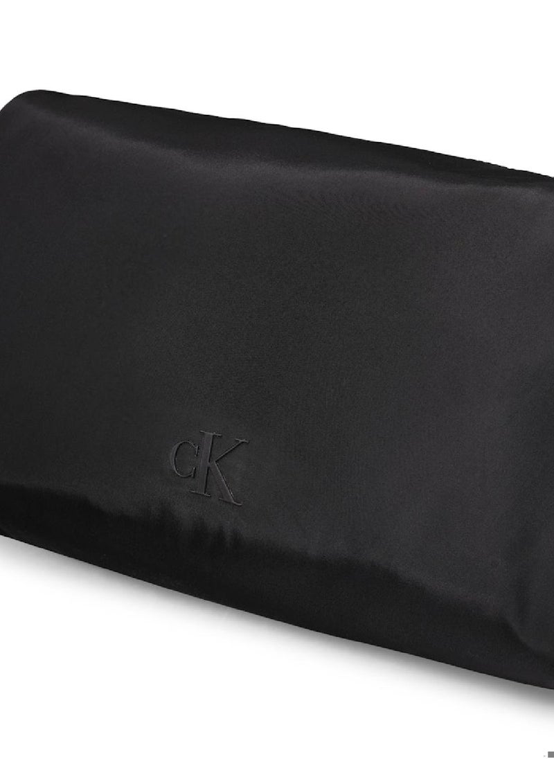 Calvin Klein Jeans Men's Wash Bag, Black - Recycled Polyester  - Image 4