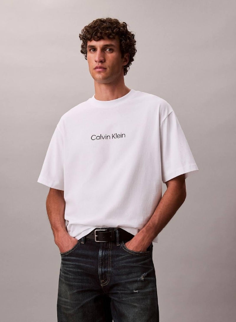 كالفن كلاين تيشيرت بشعار بقصّة مريحة - Image 3