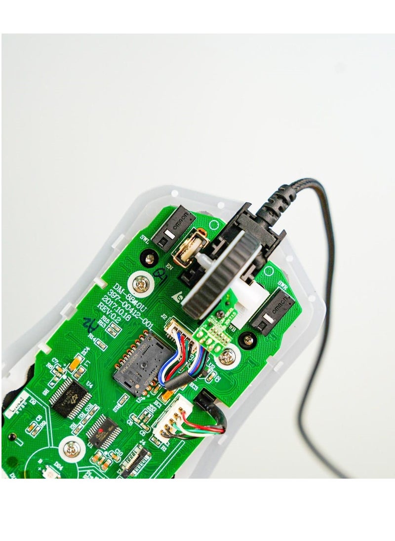 ماوس الألعاب iNSIST DM8800 - مفتاح ميكرو OMRON 7N (10M) - 5000 نقطة في البوصة (PixArt A3325) بصري - 6 مفاتيح مضيئة ملونة - ماوس سلكي غير قابل للانزلاق مريح لألعاب MMO وRTS وFPS وألعاب MOBA | أسود (أقدام ماوس مجانية)